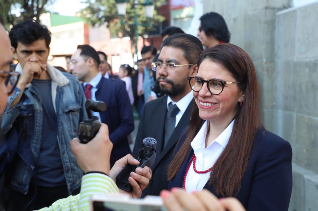 9e6a43d9-47db-40f9-8361-f25b61118937