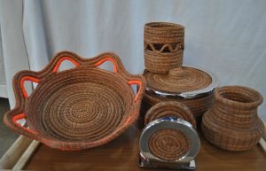Pueblos originarios del Estado de México muestran su grandeza con elaboración de objetos hecho a mano