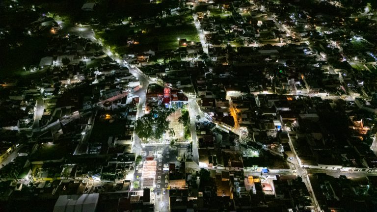 Toluca llena de luz a San Juan Tilapa