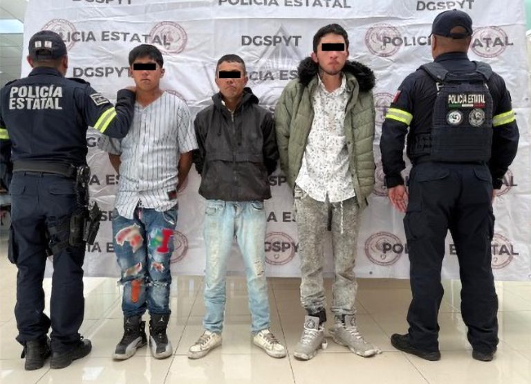 Caen tres por robo a casa habitación en Chapultepec