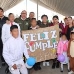 Alcalde de Zinacantepec celebra su cumpleaños iniciando obras en escuela especial