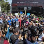 Maru Campos acude a la FGR y acusa persecución política por operativo en Chihuahua