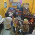 Trabajadores denuncian amenazas tras ser agredidos por familiares del alcalde Emilio Salas