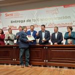 Día del Maestro en la Sección 17 del SNTE: entre medallas, reconocimientos y el anuncio de un aumento histórico