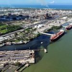 SEMAR obligó a periodistas a borrar material que documentaba derrame en el río Pánuco