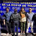Policía de Toluca captura a tres carteristas y a un “Motorratón”